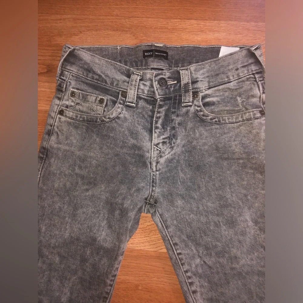 True Religion men’s grey